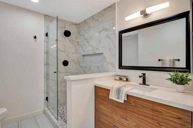 Home for Sale in Bonita