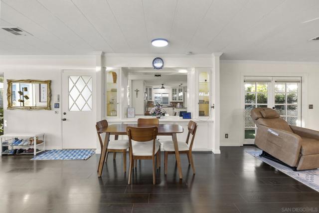 7004 San Bartolo, Carlsbad CA: https://media.crmls.org/mediaz/40b9c697-8207-4d5e-b5b0-98affa522bdf.jpg