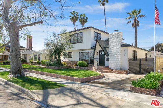 4723 Autry Avenue, Long Beach CA: https://media.crmls.org/mediaz/40ba5731-9f47-4fed-8d8b-ee66194528d1.jpg