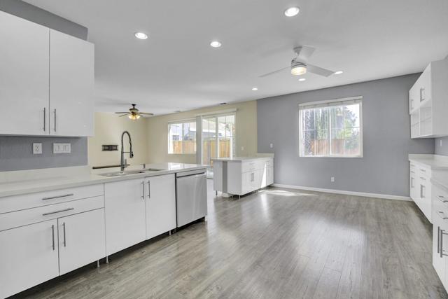 4537 Wagon Trail Way, Antioch CA: https://media.crmls.org/mediaz/40ba996f-ee4b-4b9b-b022-d14ee9bf950a.jpg