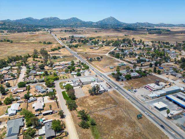 2548 Main Street, Ramona CA: https://media.crmls.org/mediaz/40bb46c6-e69c-40dc-add5-449ff805f853.jpg