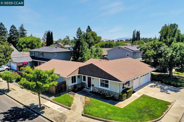 3958 W Las Positas Blvd, Pleasanton CA: https://media.crmls.org/mediaz/40bb57b2-259b-4caa-828c-c28f4f27b732.jpg