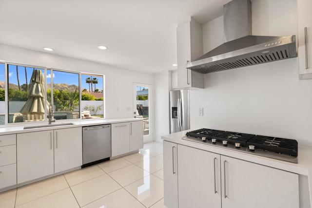2943 Guadalupe Road, Palm Springs CA: https://media.crmls.org/mediaz/40bb9645-770f-4f44-a2d3-3f30f4078a22.jpg