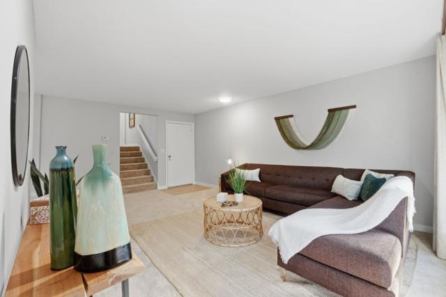 10969 Northshore Square, Cupertino CA: https://media.crmls.org/mediaz/40bbd184-4dc6-445c-a16d-ae755eefd401.jpg