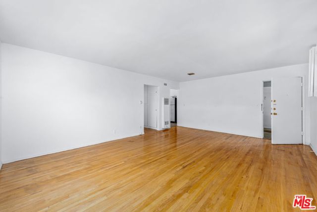 Image 15 of 25 For 1477 Havenhurst Drive
