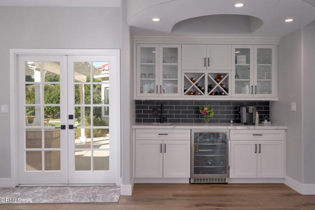 2021 Brittany Park Road, Camarillo CA: https://media.crmls.org/mediaz/40bcf6c3-f291-4cd3-98c5-93b824f4909f.jpg