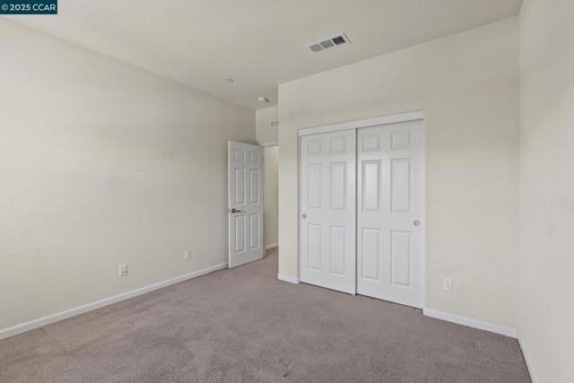 589 W Huntington Ave, Mountain House CA: https://media.crmls.org/mediaz/40bd1480-5c01-4771-b527-3c9c18003995.jpg