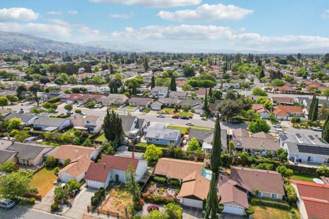 3039 Vesuvius Lane, San Jose CA: https://media.crmls.org/mediaz/40bd5ab1-ae27-48d5-ae0e-c40d6c0a148f.jpg