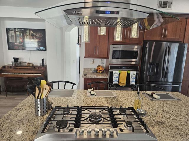 43075 Corte Fresca, Temecula CA: https://media.crmls.org/mediaz/40bdcf12-9881-4880-b10b-4a18a3b3ce15.jpg