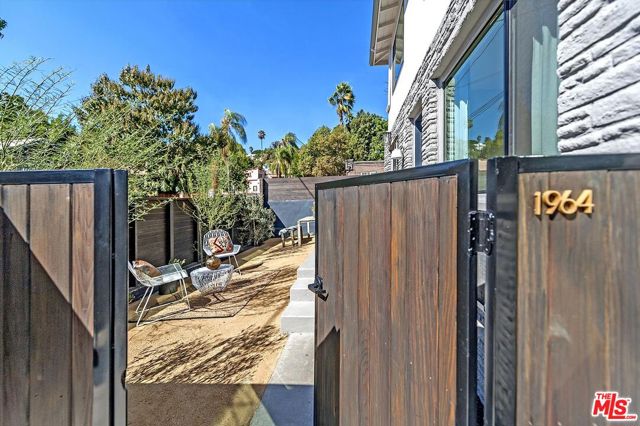 1964 Vista Del Mar Street, Los Angeles CA: https://media.crmls.org/mediaz/40be2ac3-4560-465d-8891-0d83c119c208.jpg
