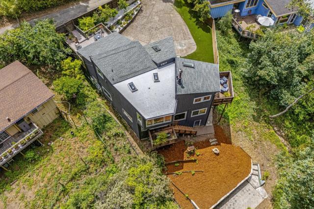 321 Valencia Road, Aptos CA: https://media.crmls.org/mediaz/40beb2b8-2392-4bb4-9c50-e1b9d67a81a9.jpg