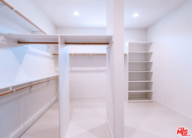 75601 Montage, Palm Desert CA: https://media.crmls.org/mediaz/40bec6de-eb5c-4504-aceb-6ff07fb47ef4.jpg