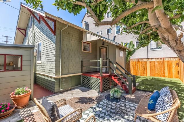 1438 6Th St, Alameda, California 94501, 3 Bedrooms Bedrooms, ,2 BathroomsBathrooms,Single Family Residence,For Sale,6Th St,41109666
