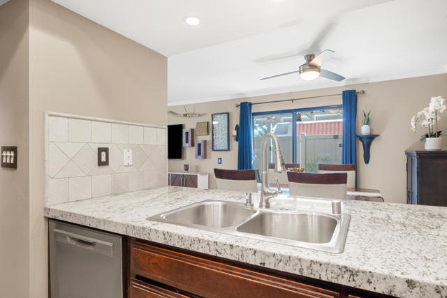 Image 11 of 47 For 35981 Novio Court