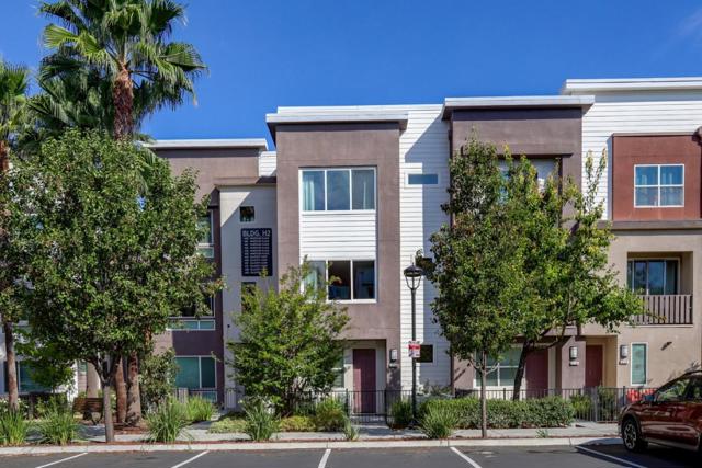 426 Ellicott Loop, San Jose CA: https://media.crmls.org/mediaz/40bf4733-1a91-41be-9cec-7e0b0f90aa6d.jpg