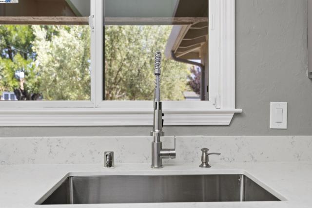 4580 Theresa Ave, Fremont CA: https://media.crmls.org/mediaz/40bfe040-7204-4f7a-a57a-1a8a8cd6ee94.jpg