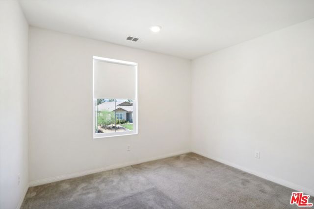 19317 Bension Drive, Santa Clarita CA: https://media.crmls.org/mediaz/40c040a9-cf07-4521-a9e7-c55ac86262c8.jpg
