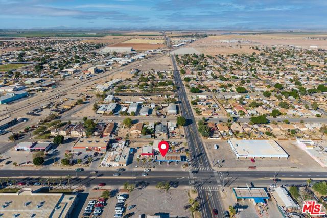 Image 12 of 18 For 977 Main Street