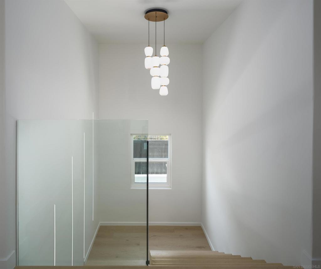 MLS #250034256SD img 17