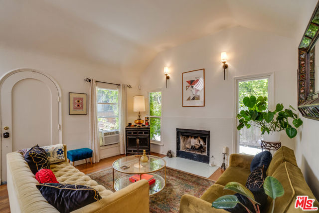 523 S Coronado Street, Los Angeles CA: https://media.crmls.org/mediaz/40c17482-1626-4528-8709-63643bc06bd4.jpg