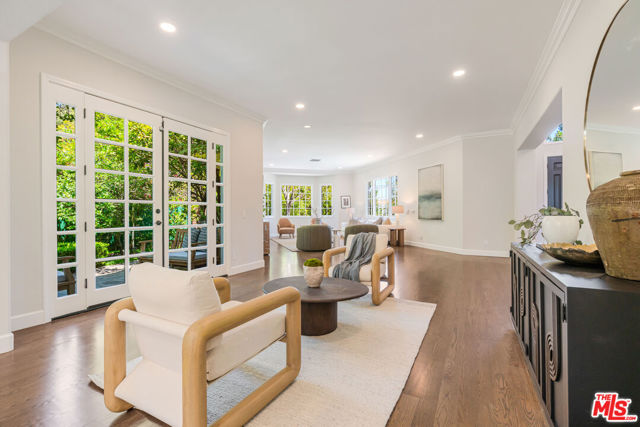 11797 CHAPARAL Street, Los Angeles CA: https://media.crmls.org/mediaz/40c1b36f-9b96-4fae-970d-8b540ab908ed.jpg