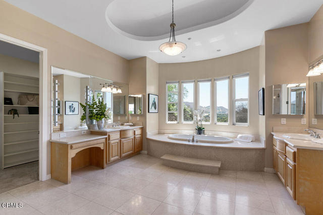 2625 Marvella Court, Camarillo CA: https://media.crmls.org/mediaz/40c29e68-e7ec-47de-bffa-d7c09daeb34e.jpg