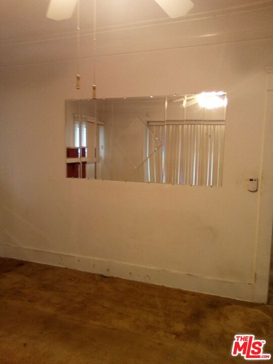 815 W 50th Street, Los Angeles CA: https://media.crmls.org/mediaz/40c2fdb8-b505-4a4a-8d5d-66c8376a8a32.jpg