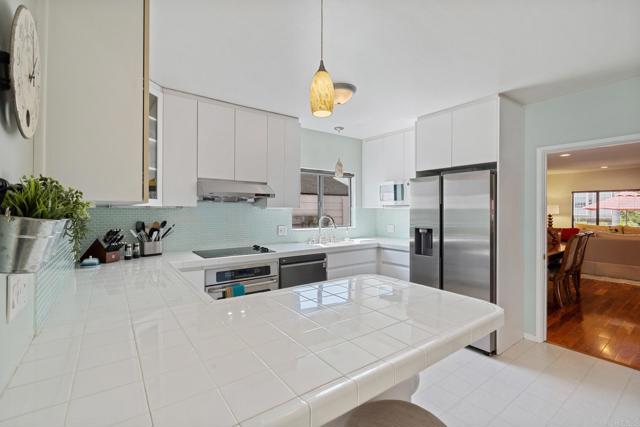 Detail Gallery Image 16 of 34 For 853 C Ave, Coronado,  CA 92118 - 4 Beds | 2 Baths