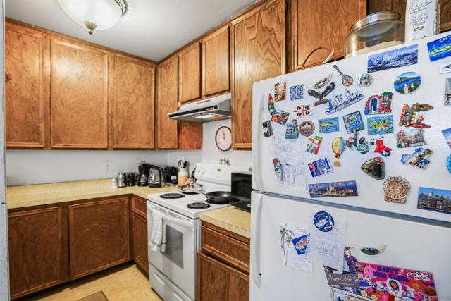 1228 Grand Ave, San Diego CA: https://media.crmls.org/mediaz/40c4a39b-a9b5-40d8-abad-5d7629a9b83e.jpg