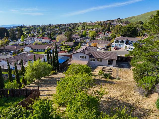 149 Westminster Way, Vallejo CA: https://media.crmls.org/mediaz/40c56156-cdad-44bc-8642-1aab0fe3f001.jpg