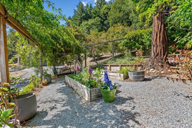 268 Shadow, Corralitos CA: https://media.crmls.org/mediaz/40c5c762-ff90-42cb-961d-ba5e53dc80d8.jpg