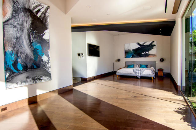 740 N Prescott Drive, Palm Springs CA: https://media.crmls.org/mediaz/40c632e7-4d60-4cdc-9e16-542a85b32f94.jpg