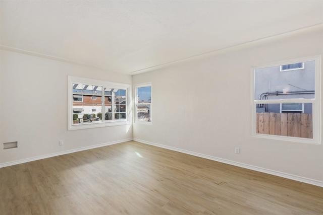 4462 52Nd St, San Diego CA: https://media.crmls.org/mediaz/40c686e8-2501-4132-8c84-6d998947b16d.jpg