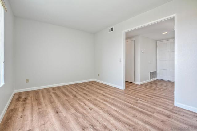 17438 Plaza Otonal, San Diego CA: https://media.crmls.org/mediaz/40c6f8b4-5ff5-465f-b3f4-9f7c92d2ffbd.jpg