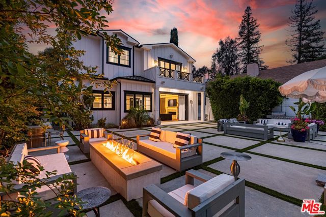 5162 Otis Avenue, Tarzana CA: https://media.crmls.org/mediaz/40c70392-2e97-44fc-8dce-f0d2f8da859b.jpg