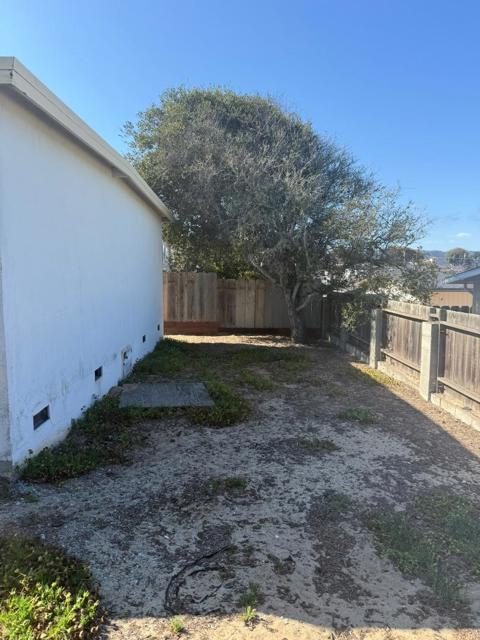 1615 Luzern Street, Seaside CA: https://media.crmls.org/mediaz/40c7660c-57aa-4cb6-80c7-536ddc0997d4.jpg