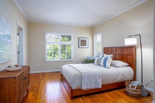 25 Windcrest Lane, South San Francisco CA: https://media.crmls.org/mediaz/40c76ffc-6322-45dc-a2c6-40ccb5f63db3.jpg