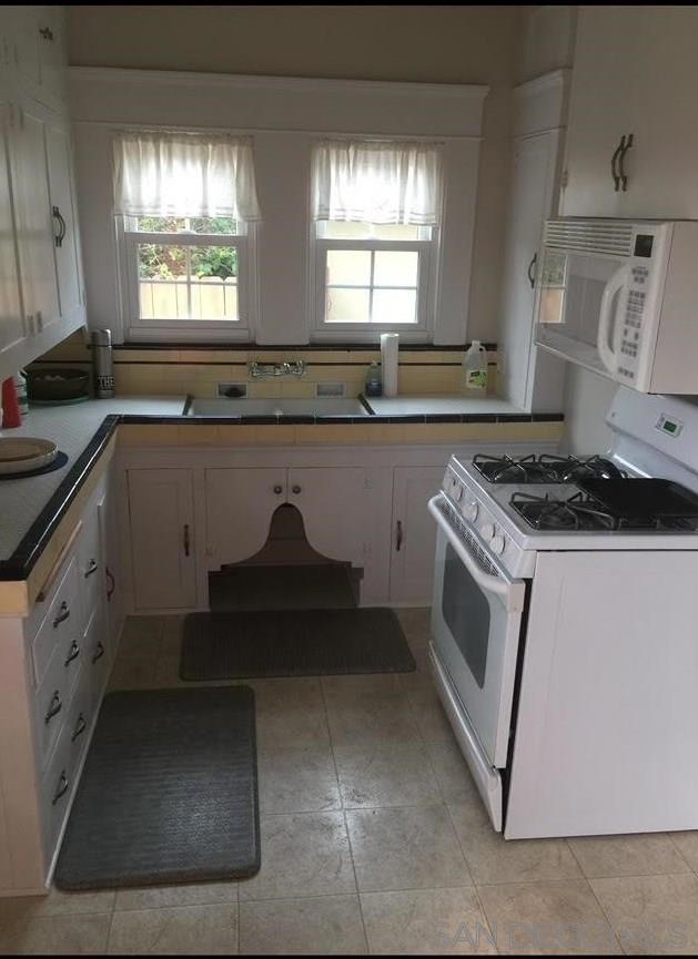 4520 Mississippi Street, San Diego CA: https://media.crmls.org/mediaz/40c78077-c1e0-4ab5-9df9-f7c0c05995ae.jpg