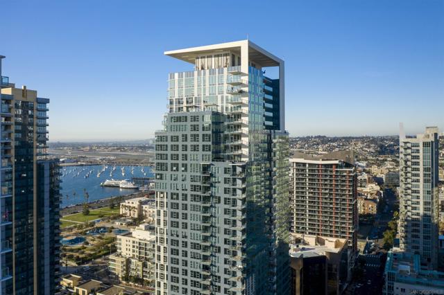1388 Kettner Blvd, San Diego CA: https://media.crmls.org/mediaz/40c78b2b-de4a-4a98-8081-b538f7398caa.jpg