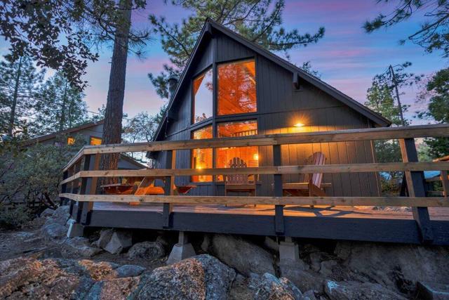 26785 Crestview Drive, Idyllwild CA: https://media.crmls.org/mediaz/40c7d161-dbba-4d0b-b3e4-5b4d40309b16.jpg
