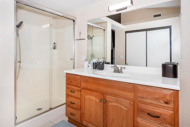 Detail Gallery Image 21 of 30 For 767 Rivertree Dr, Oceanside,  CA 92058 - 5 Beds | 3 Baths