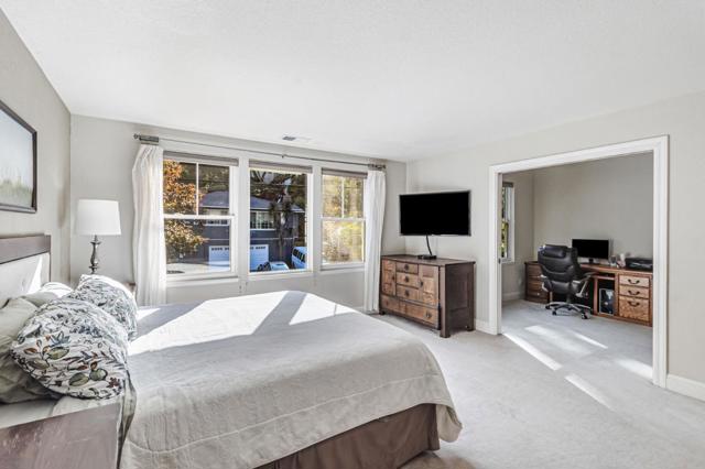 2940 San Juan Boulevard, Belmont CA: https://media.crmls.org/mediaz/40c87e37-0b94-4299-a243-7be2b2e22da5.jpg