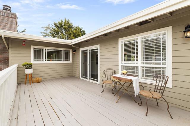 674 Clubhouse Drive, Aptos CA: https://media.crmls.org/mediaz/40c8f7dd-7773-4d66-a606-ea520478a62a.jpg