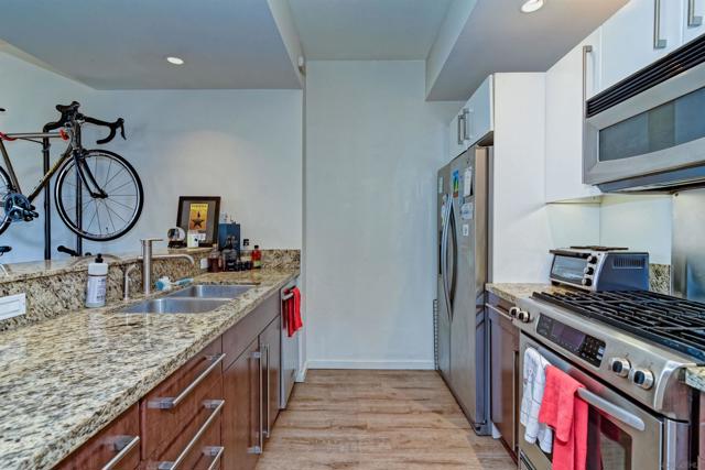 321 10th Avenue, San Diego CA: https://media.crmls.org/mediaz/40c9a821-631d-4a1b-b4be-0ffc124ef576.jpg