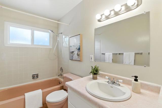 1 Dionne Court, Belmont CA: https://media.crmls.org/mediaz/40c9c15c-5875-440c-a043-9220677fa44d.jpg