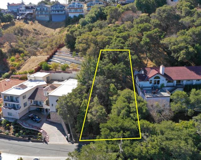 39 Madera Avenue, San Carlos CA: https://media.crmls.org/mediaz/40ca2d0c-f663-480a-92da-c6bbaa001ea7.jpg