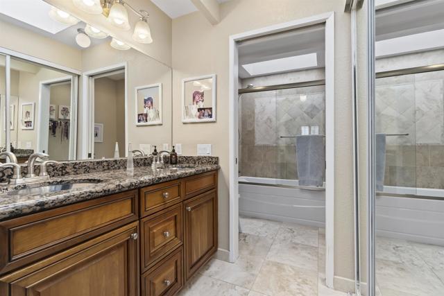 Image 15 of 27 For 4092 Riviera Drive 3