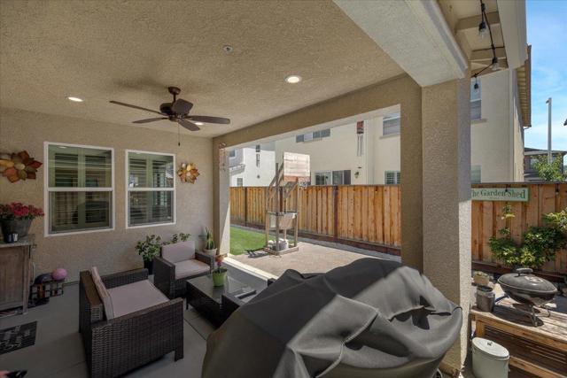 738 Sullivan Way, Gilroy CA: https://media.crmls.org/mediaz/40ca66a0-583b-4b58-bfcd-042b454242c6.jpg