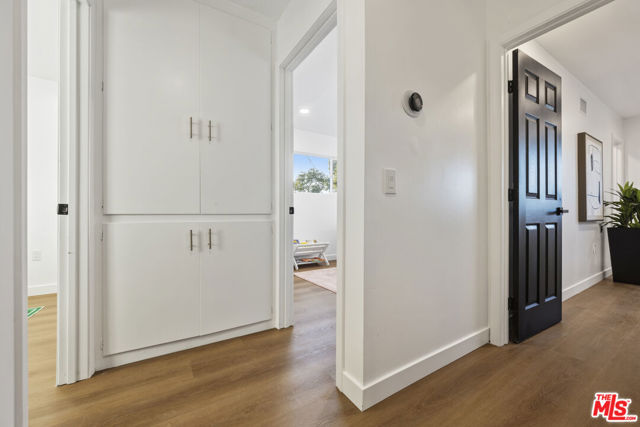 Image 44 of 70 For 19203 Galway Avenue