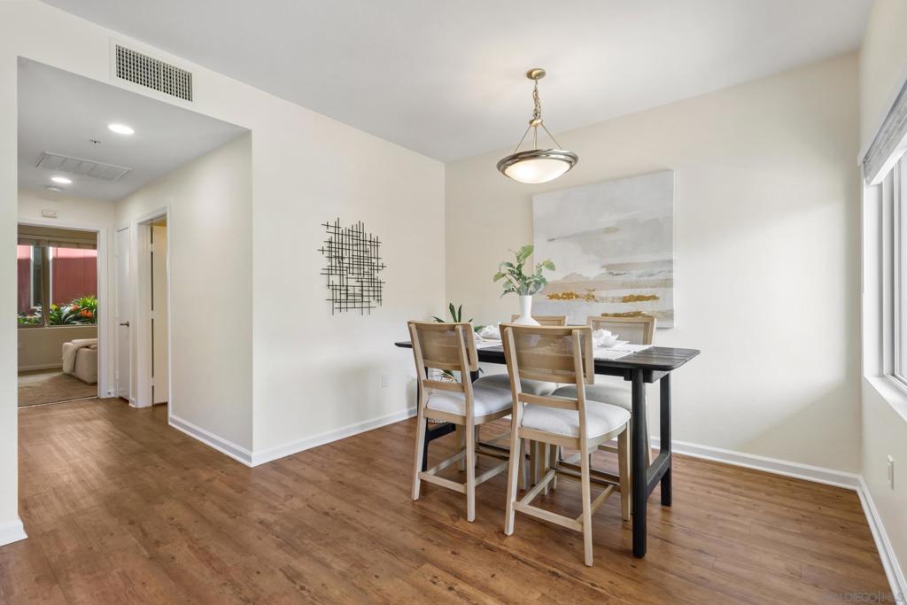 687 Coast Hwy 101 - photo 15